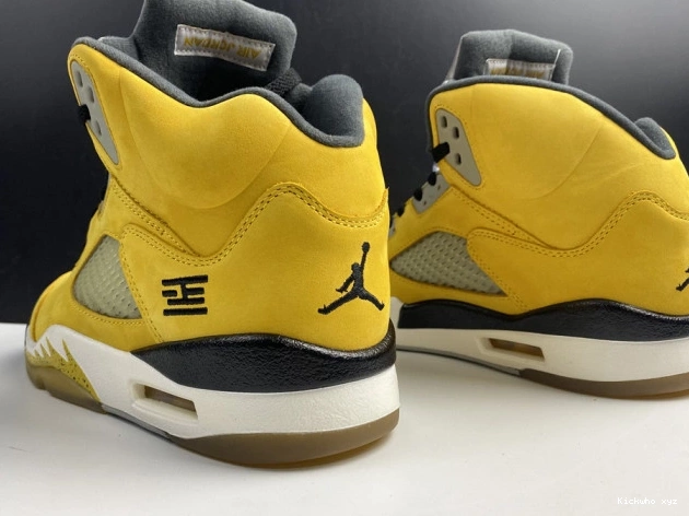 Jordan Retro T23 5 Air 454783-701 Tokyo 0626